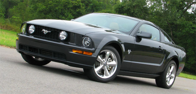 fords-2009-mustang-took-top-ratings-in-the-sports-car-segment_100223974_m