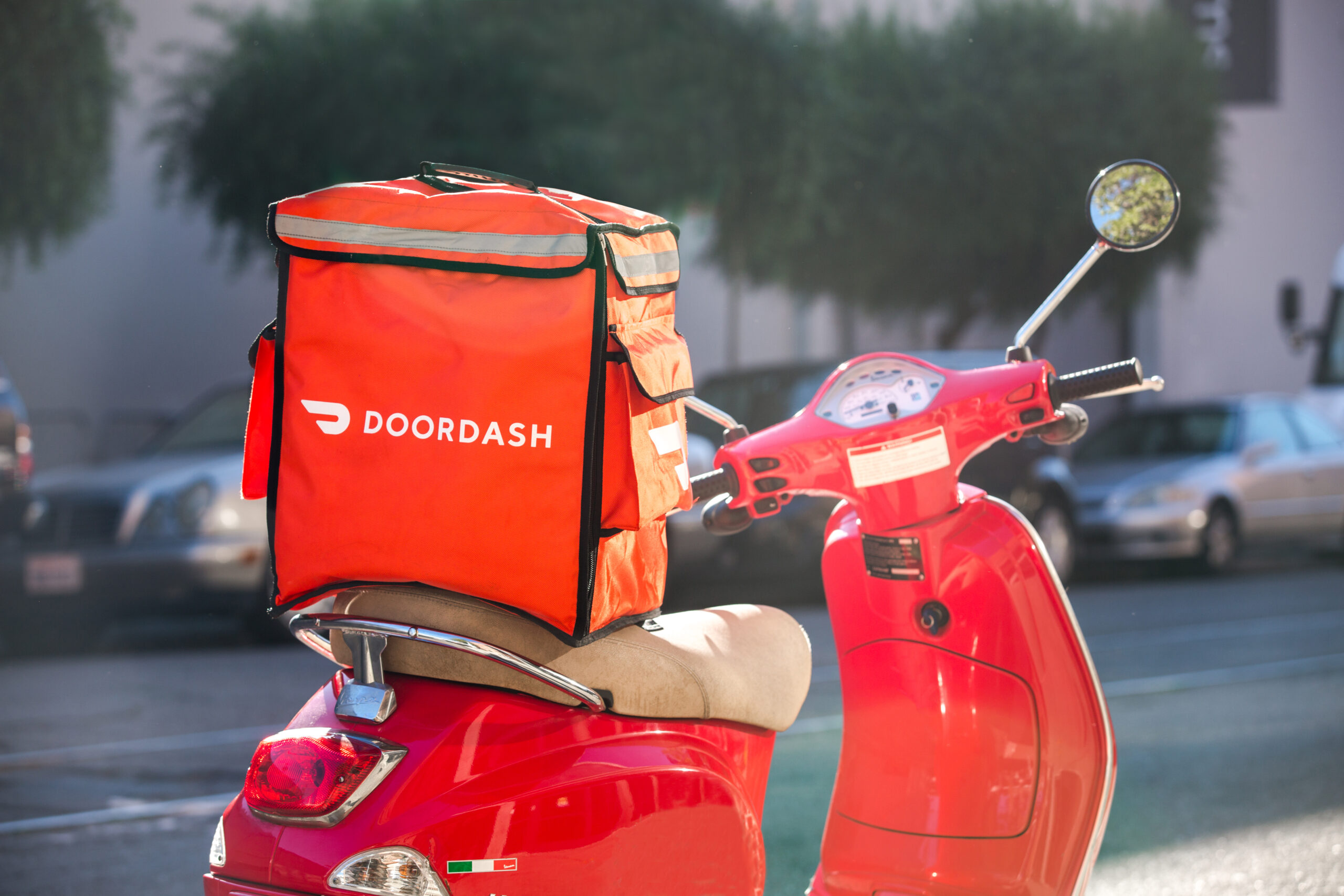 How to Become a DoorDash Driver: Dasher Requirements