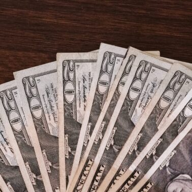 jobs that pay 20 an hour
